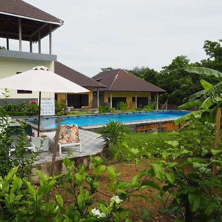 Scuba Tribe Bali Dive-Resort Tulamben  Exterior photo