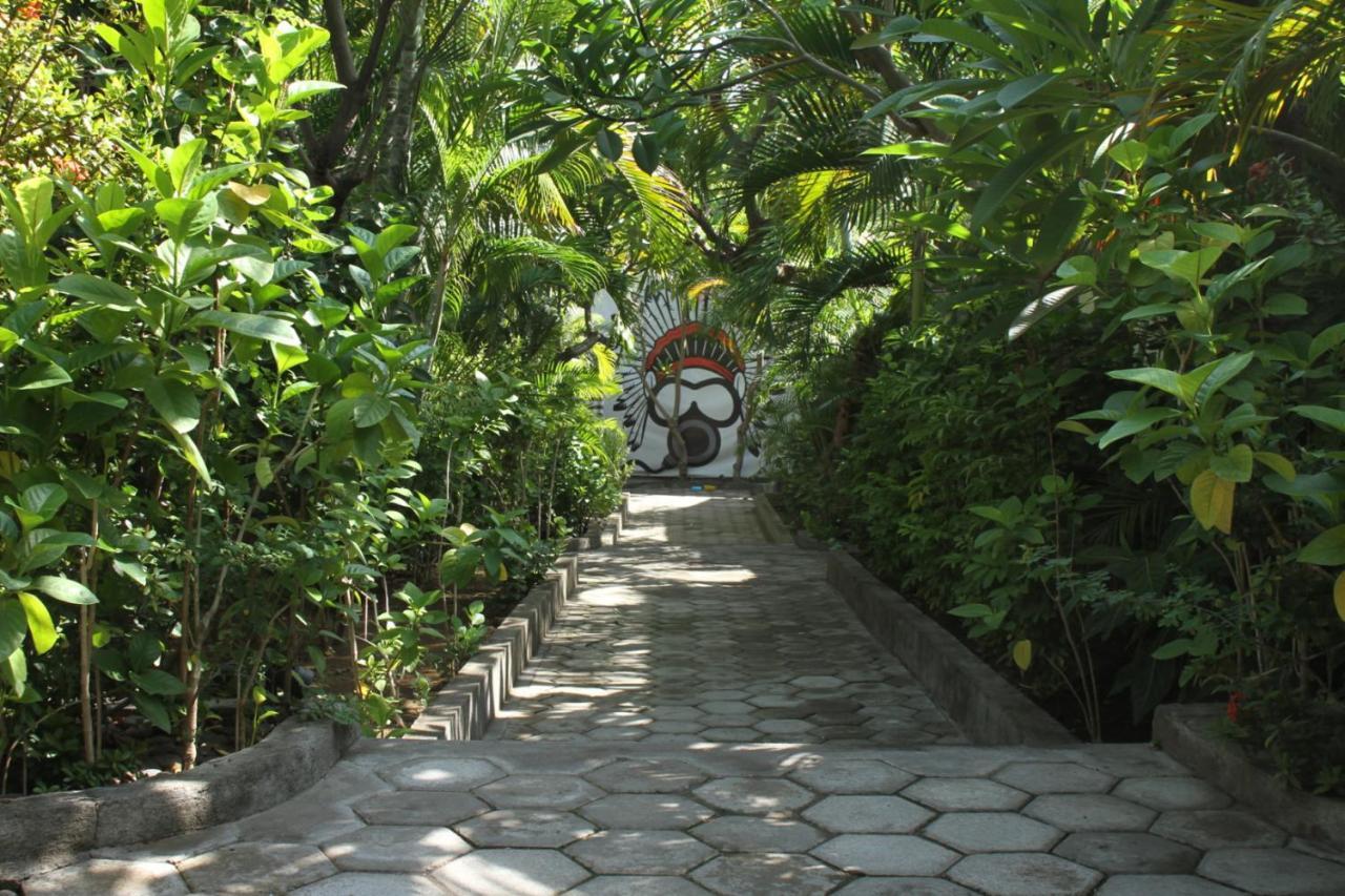 Scuba Tribe Bali Dive-Resort Tulamben  Exterior photo